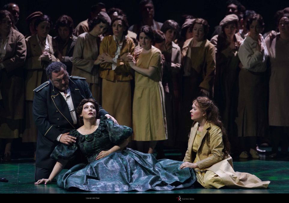 Nabucco en el Teatro Real, durante su Semana de la pera