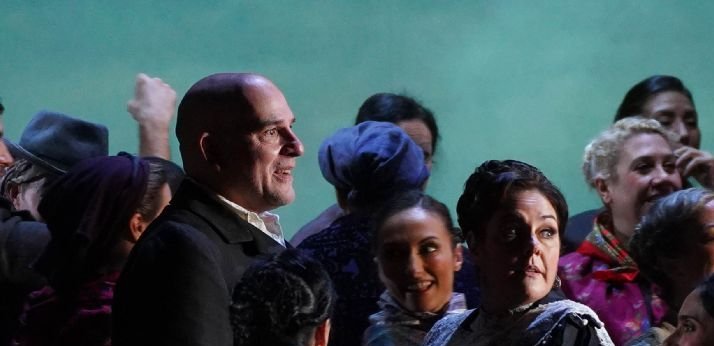 Juan Jess Rodrguez y Yolanda Auyanet en La rosa del azafrn del Teatro de la Zarzuela