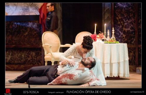 Hasmik Papian y Roberto Aronica en una escena de `Tosca`
