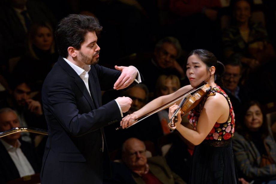 Lahav Shani y Esther Yoo con la Filarm�nica de M�nich en Iberm�sica