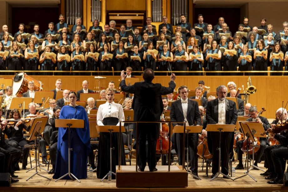 Daniele Gatti dirige el �R�quiem� de Verdi con la Staatskpelle Dresden en Iberm�sica