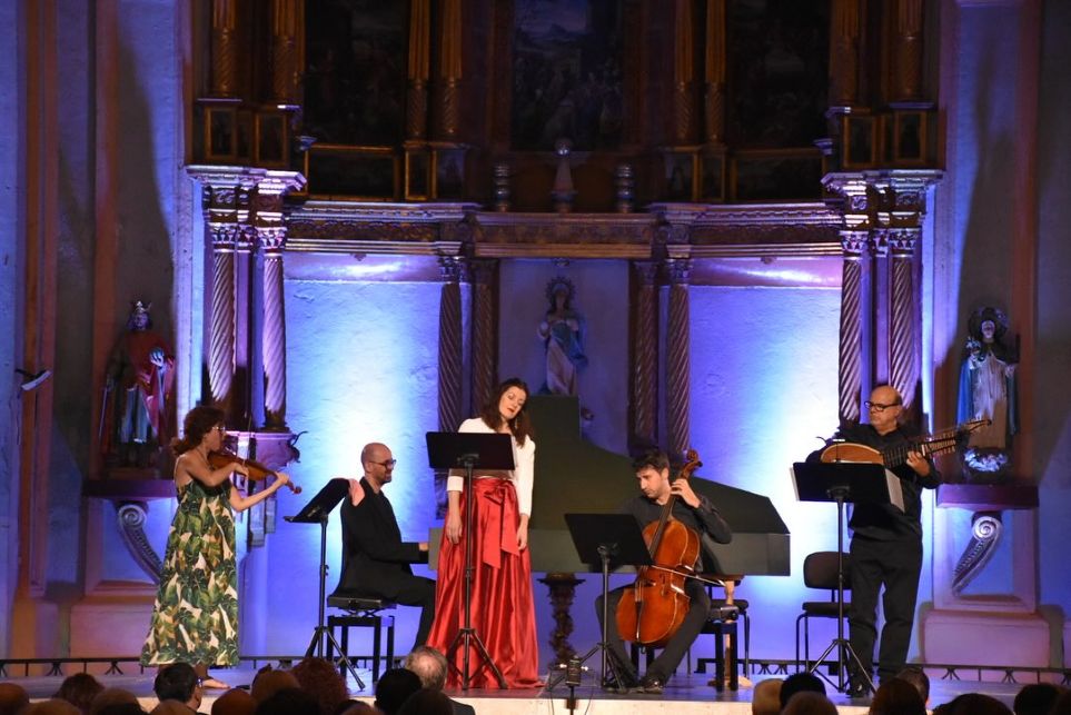 Anna Urpina, Mara Hinojosa, Daniel Oyarzbal, Nicola Brovelli y Juan Carlos de Mulder en el Festival de Vlez Blanco