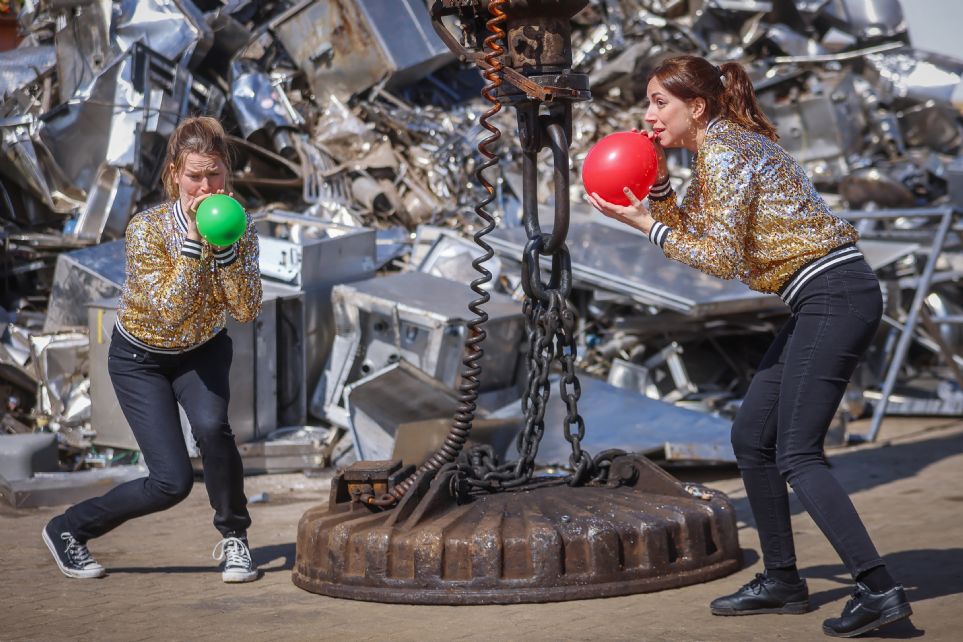 La �pera All days for future