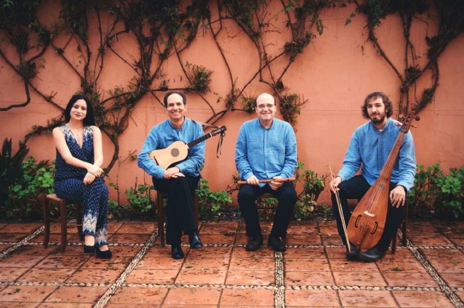 Aquel Trovar y Delia Ag�ndez en el ciclo �Caminos que nos unen�