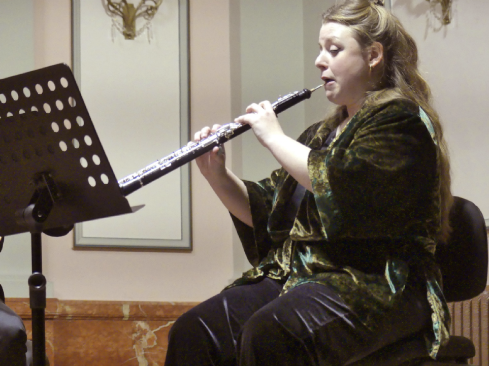 Iria Folgado, Raquel Areal, Sara Areal, Marta Rodr�guez Otero y Mill�n Abeledo en la Sociedad Filarm�nica de Lugo