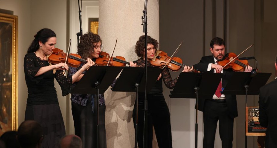 Dani Espasa, Fundaci�n BBVA, Vespres d`Arnad�, Bach, Farran Sylvan James, Alba Roca