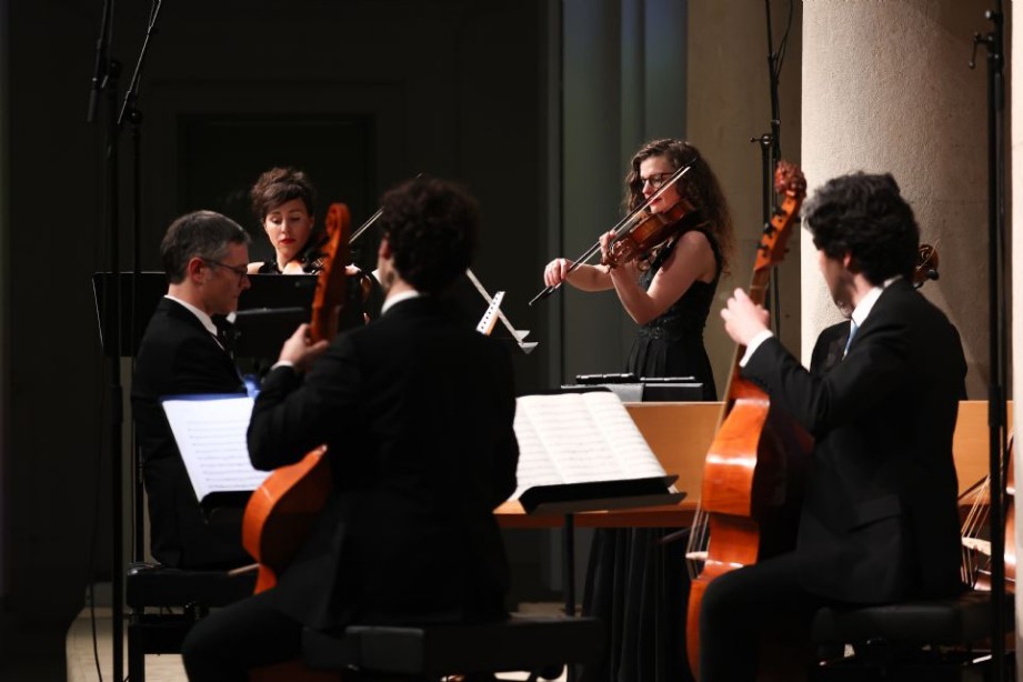 Dani Espasa, Fundaci�n BBVA, Vespres d`Arnad�, Bach, Lola Fern�ndez, N�ria Pujolr�s