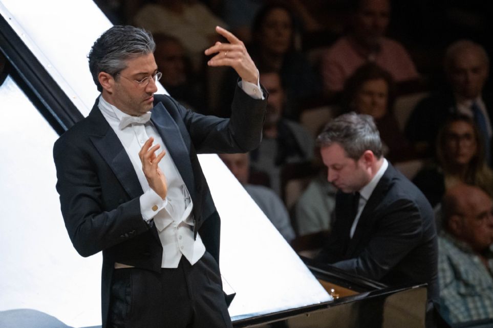 David Afkham interpreta obras de Falla con la OCNE