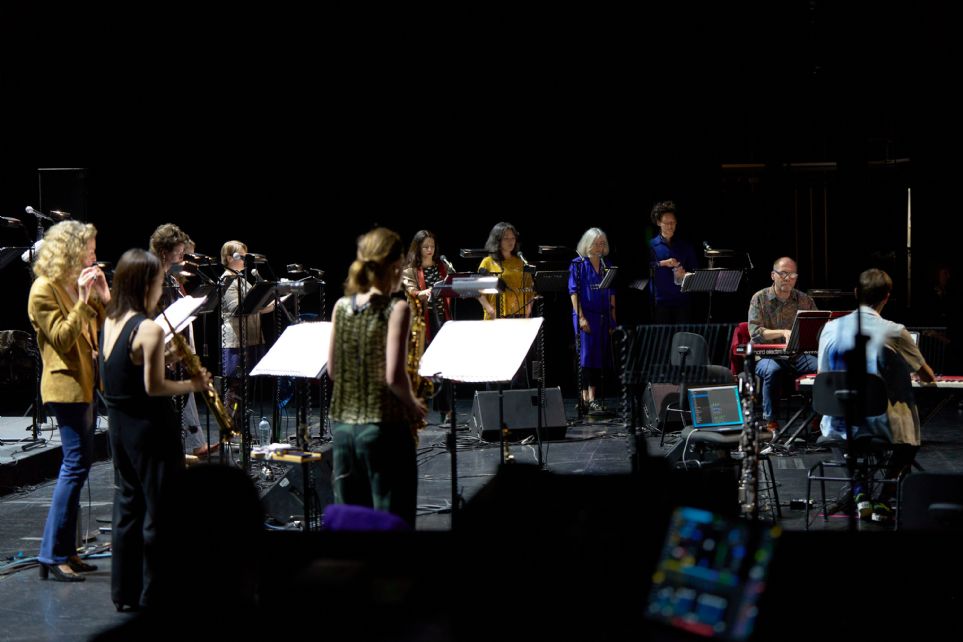 �Einstein on the beach� en el Teatro de la Maestranza de Sevilla