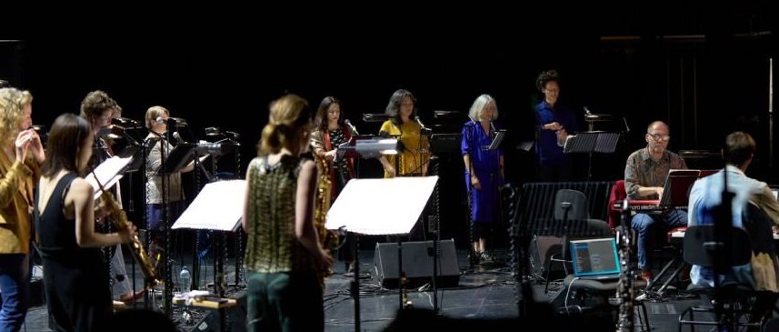 �Einstein on the beach� en el Teatro de la Maestranza de Sevilla