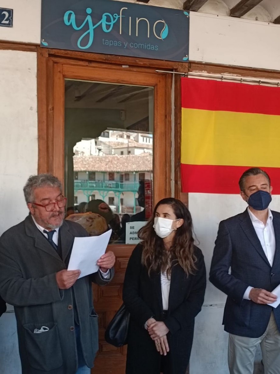 Homenaje a Enrique de la Vara en Chinch�n