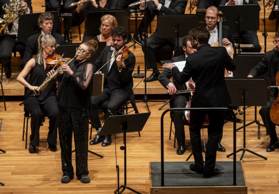 George Jackson y la Sinf�nica de Castilla y Le�n