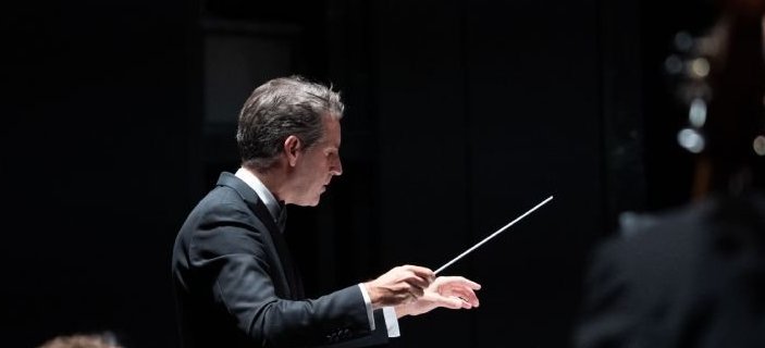 Lucas Macas con la Sinfnica de Sevilla