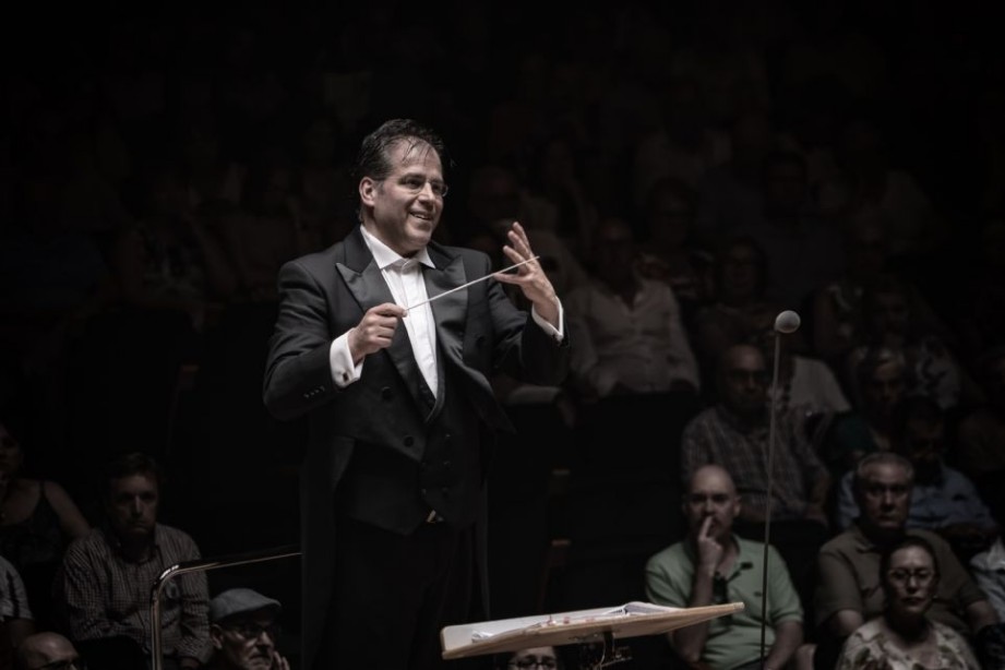 Mart�n Baeza-Rubio y Jacquelyn Wagner con la Orquesta de Valencia