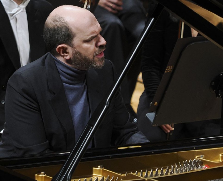 Kirill Gerstein y Thierry Fischer con la Sinf�nica de Castilla y Le�n