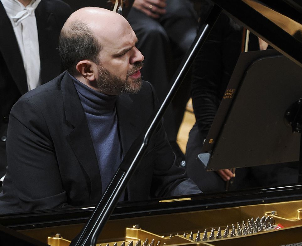 Kirill Gerstein y Thierry Fischer con la Sinfnica de Castilla y Len