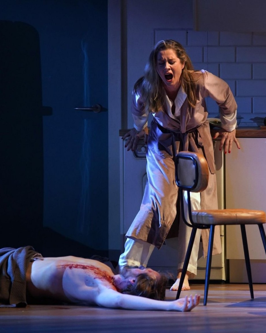 Malin Bystr�m (Eine Frau), en La espera (Erwartung)