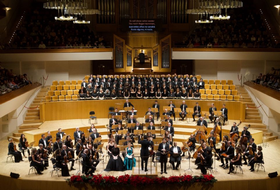 David Afkham dirigiendo el oratorio Elas de Mendelssohn con la Orquesta y Coro Nacionales de Espaa