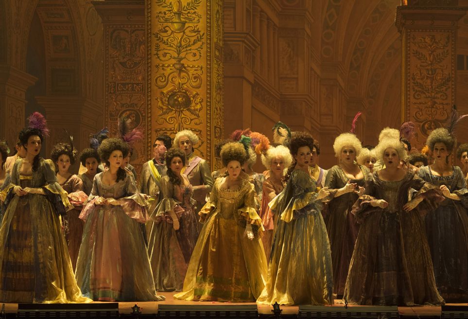 �Los diamantes de la corona� de Jos� Carlos Plaza