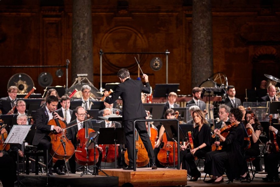 Lucas Mac�as en el Festival de Granada