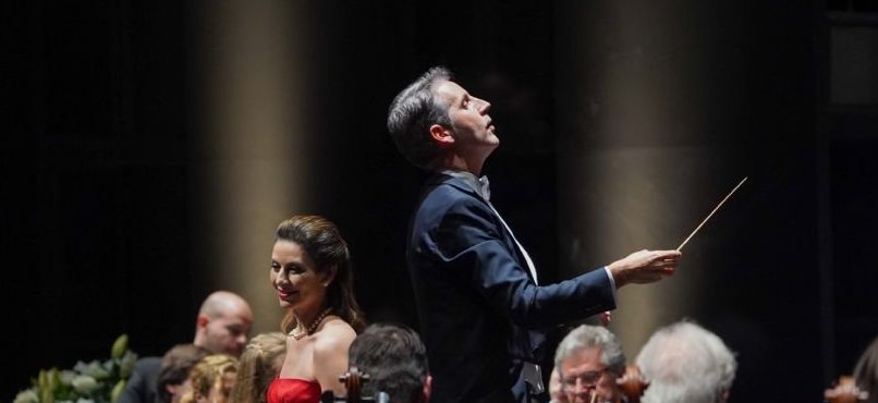 Lucas Mac�as y Chen Reiss con la Sinf�nica de Sevilla