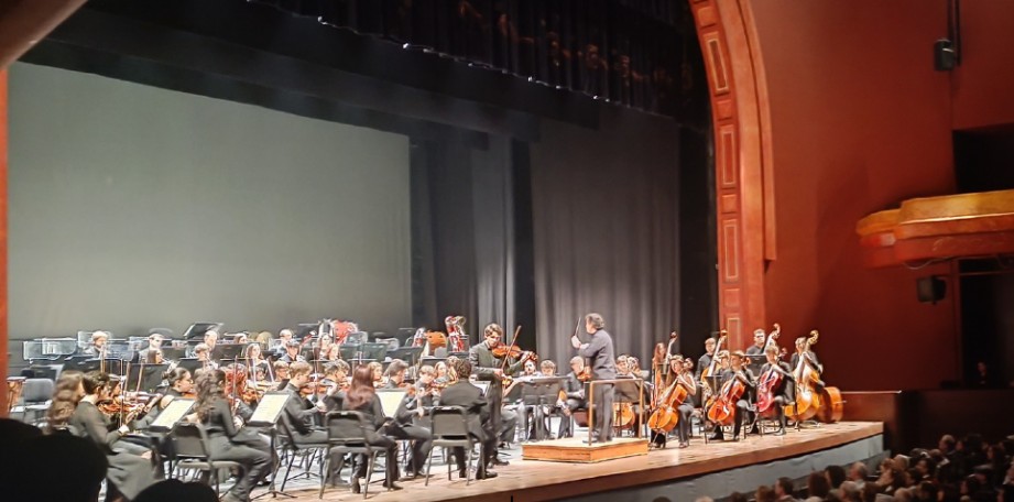 Cr�tica del concierto de Javier Comesa�a y Alejandro Posada, con la Orquesta Joven de Andaluc�a en Jerez
