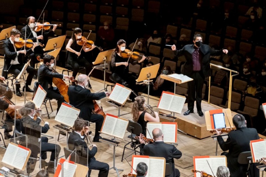 �Hacia la luz� de Jos� Mar�a S�nchez-Verd�