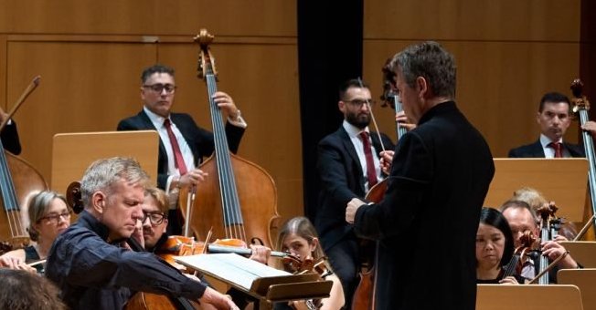 Manuel Hern�ndez-Silva y Johannes Moser con la Orquesta Sinf�nica de la Regi�n de Murcia