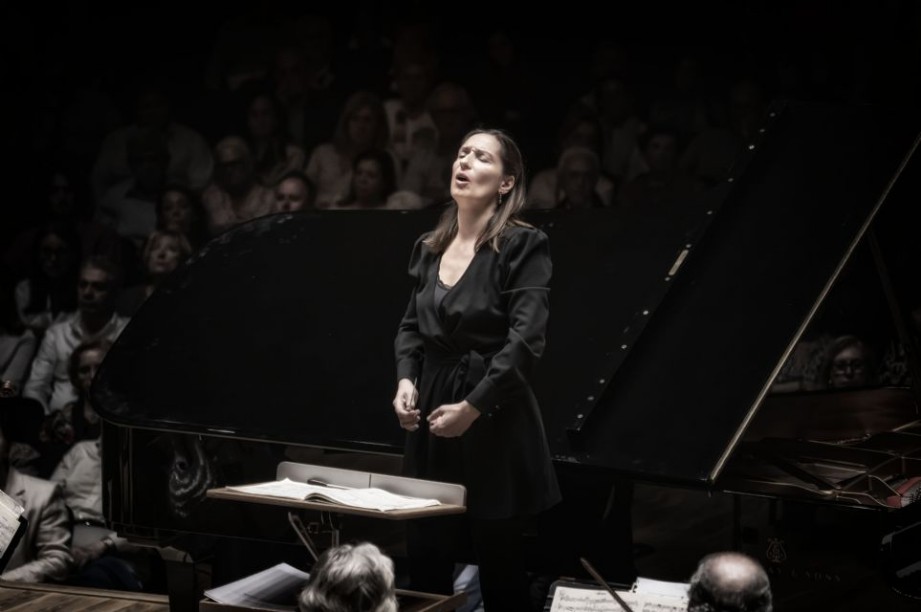 Ariane Matiakh con la Orquesta de Valencia