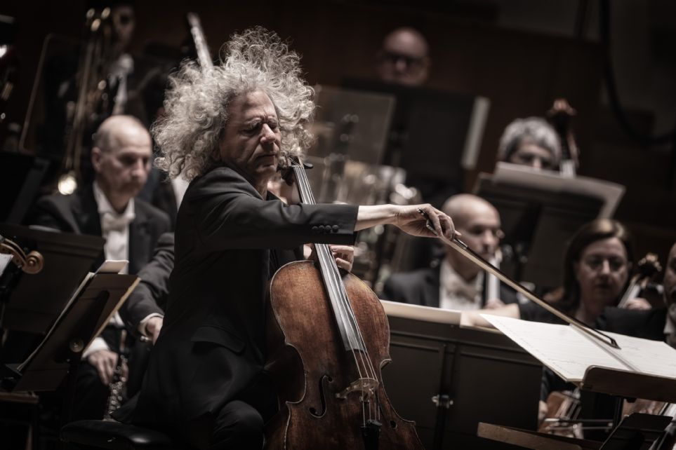 Steven Isserlis y Paul McCreesh con la Orquesta de Valencia