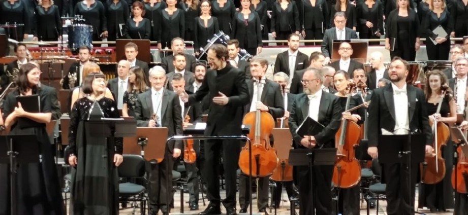 Pablo Gonz�lez dirige Jaceck y Hierro con la Sinf�nica de RTVE