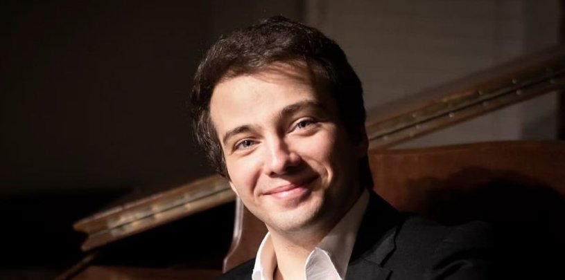 Recital del pianista Ra�l Canosa en el Teatro Col�n de Buenos Aires