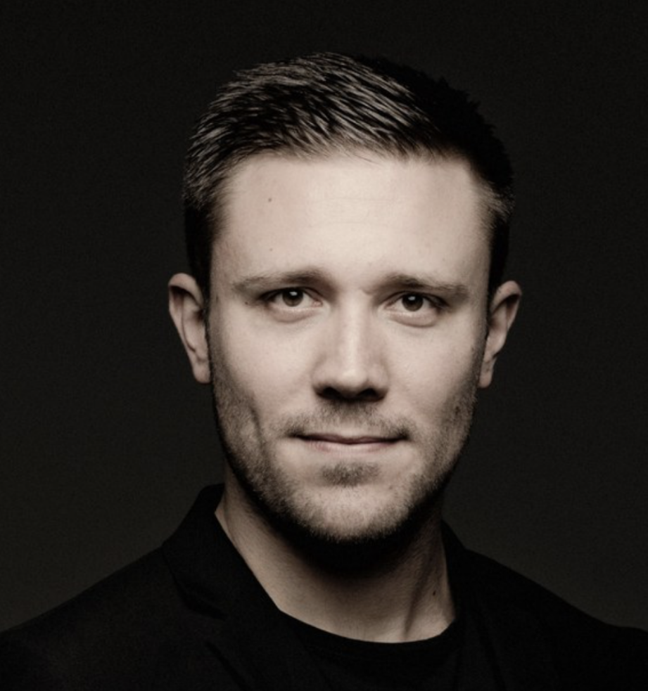 Roberto Gonz�lez Monjas