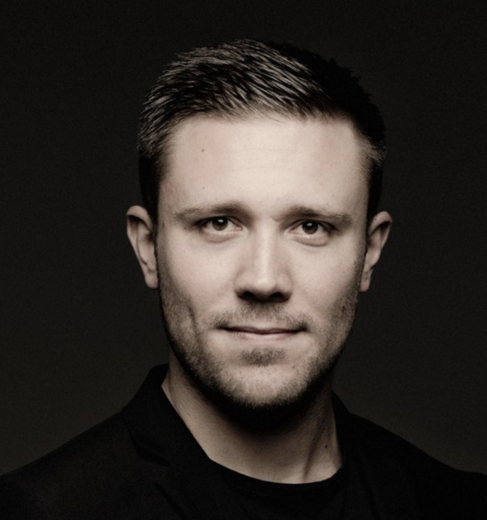 Roberto Gonz�lez Monjas