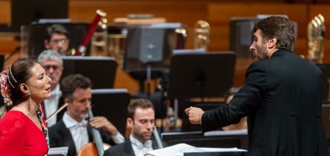Pablo Rus con la Sinf�nica de Castilla y Le�n, con Falla y Debussy
