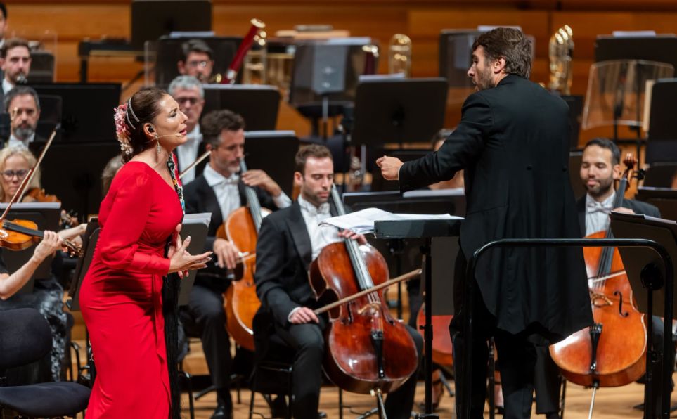 Pablo Rus con la Sinf�nica de Castilla y Le�n, con Falla y Debussy