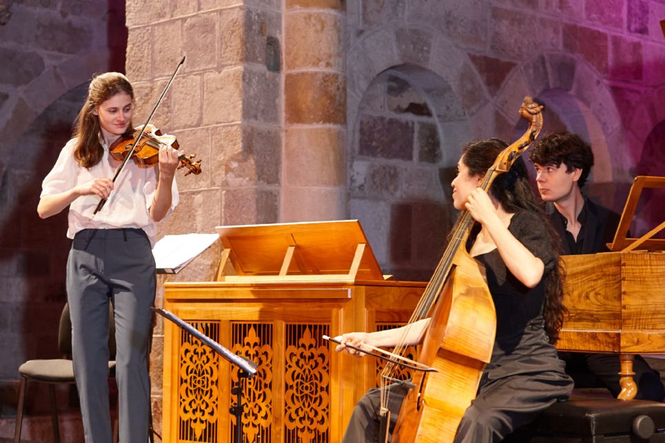 Sophie de Bardonnche, Lucile Boulanger, Justin Taylor, Msicas Cercadas