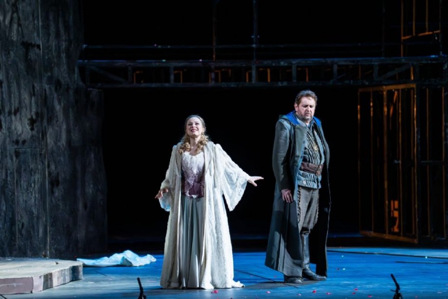 �B�nk B�n� en la �pera Nacional H�ngara