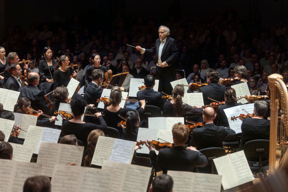 Adam Fischer y la Sinf�nica de D�sseldorf interpretan la �Tercera sinfon�a� de Mahler en el Palau de la M�sica de Valencia