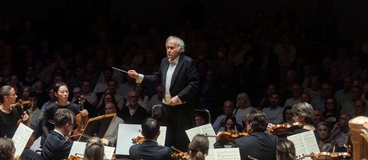 Adam Fischer y la Sinf�nica de D�sseldorf interpretan la �Tercera sinfon�a� de Mahler en el Palau de la M�sica de Valencia