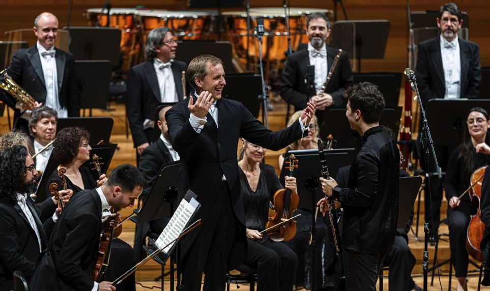 Cr�tica de Vasily�Petrenko y Pablo Barrag�n con la Sinf�nica de Castilla y Le�n