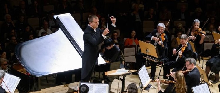 Vasily Petrenko con la Royal Philharmonic en Ibermsica