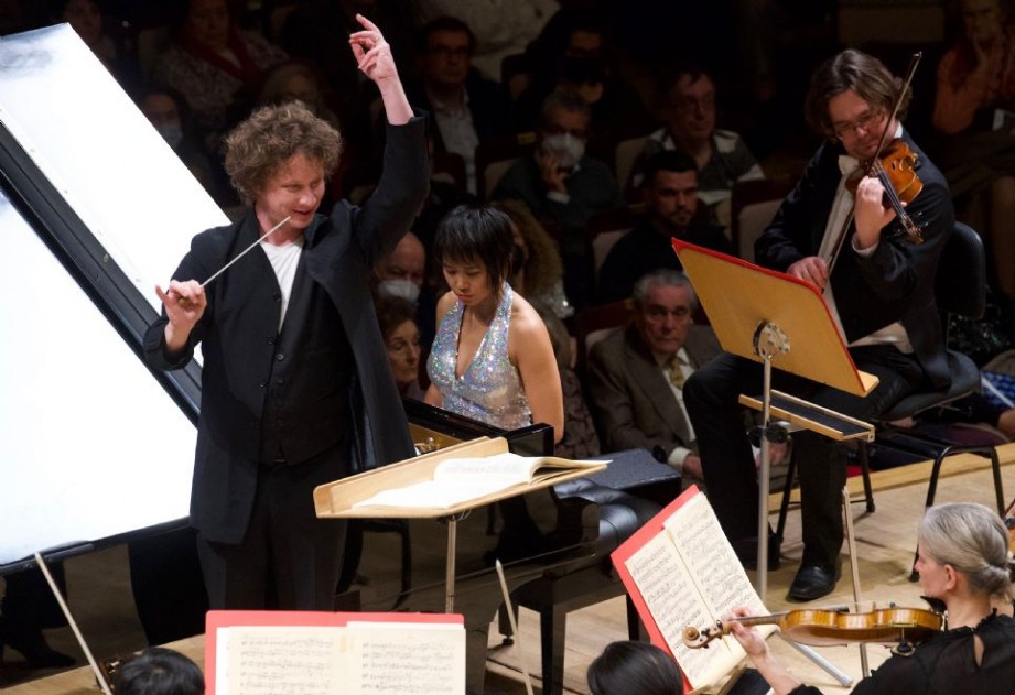 Yuja Wang, Santtu-Mattias Rouvali y la Philarmonia Orchestra en Iberm�sica