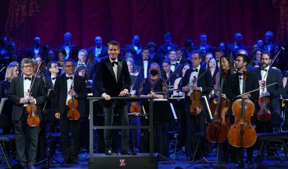 Lucas Mac�as en el Concierto de Navidad del Teatro de la Zarzuela