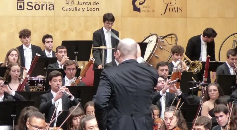 Borja Quintas y la Joven Orquesta Sinfnica de Soria