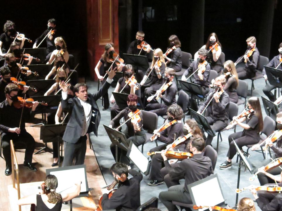 Carlos Domínguez-Nieto con la Joven Orquesta de Andalucía