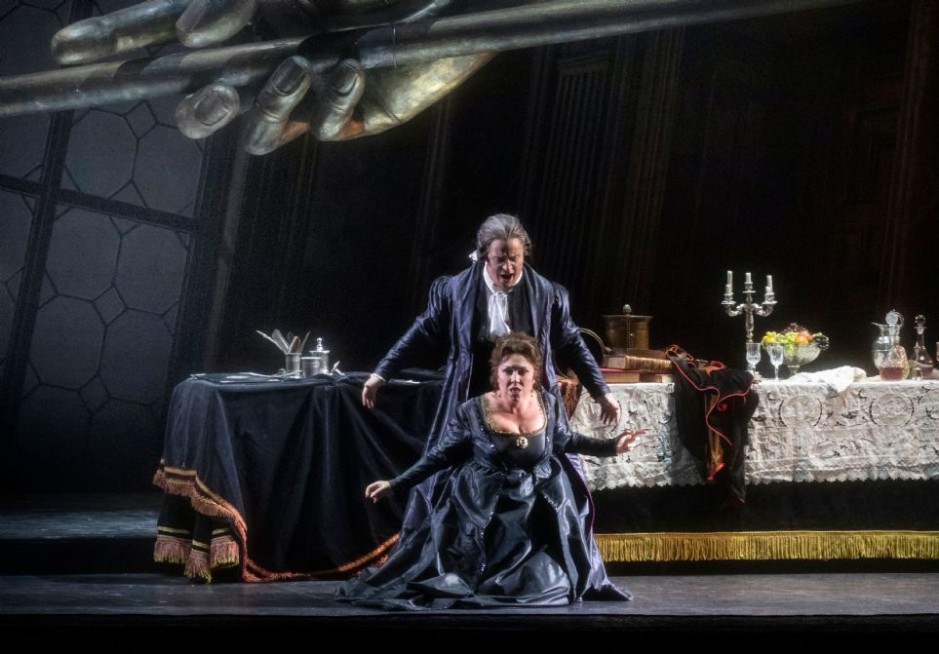 Erwin Schrott y María José Siri en «Tosca» de Puccini del Comunale de Bolonia