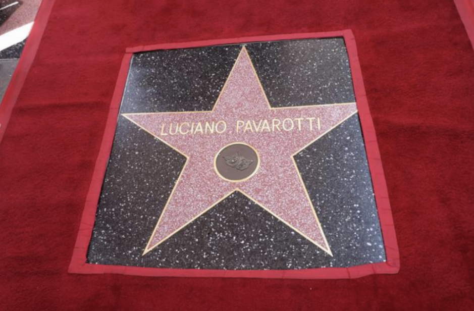 La estrella de Luciano Pavarotti en el Paseo de la Fama de Hollywood