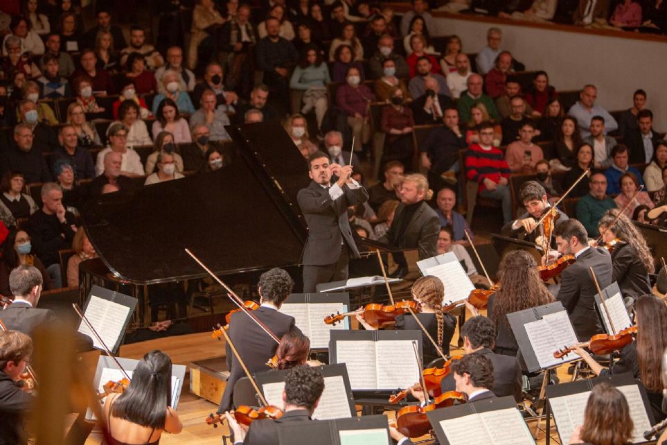 Nuno Coelho y Denis Kozhukhin con la Orquesta Barenboim Said