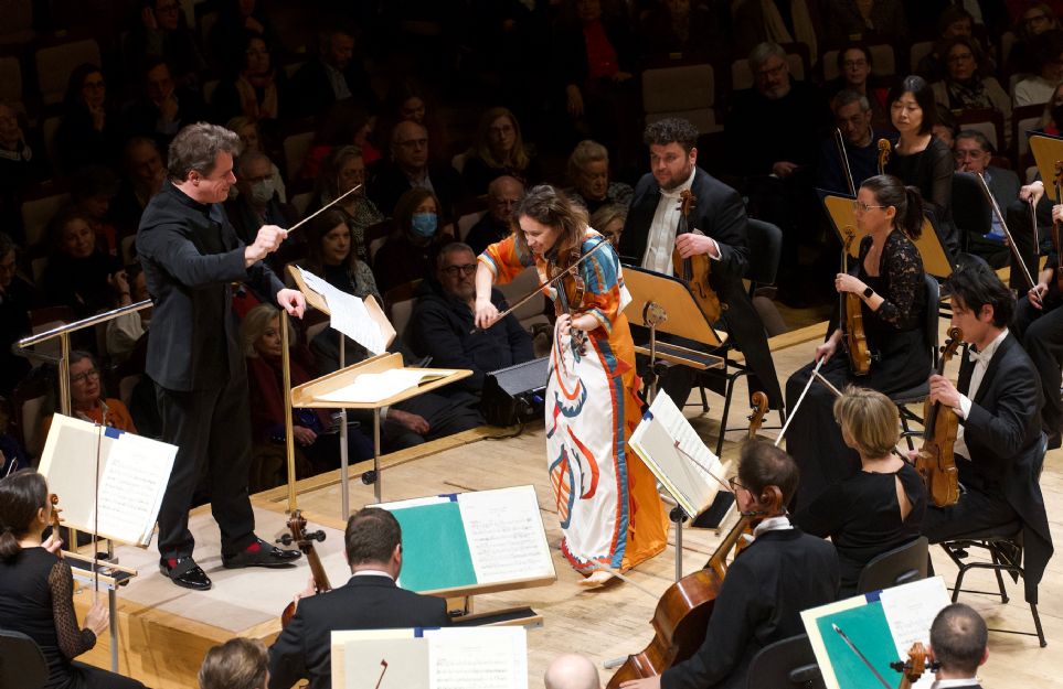 Patricia Kopatchinskaja, Jakub Hrusa y la Sinfónica de Bamberg, en el ciclo de Ibermúsica